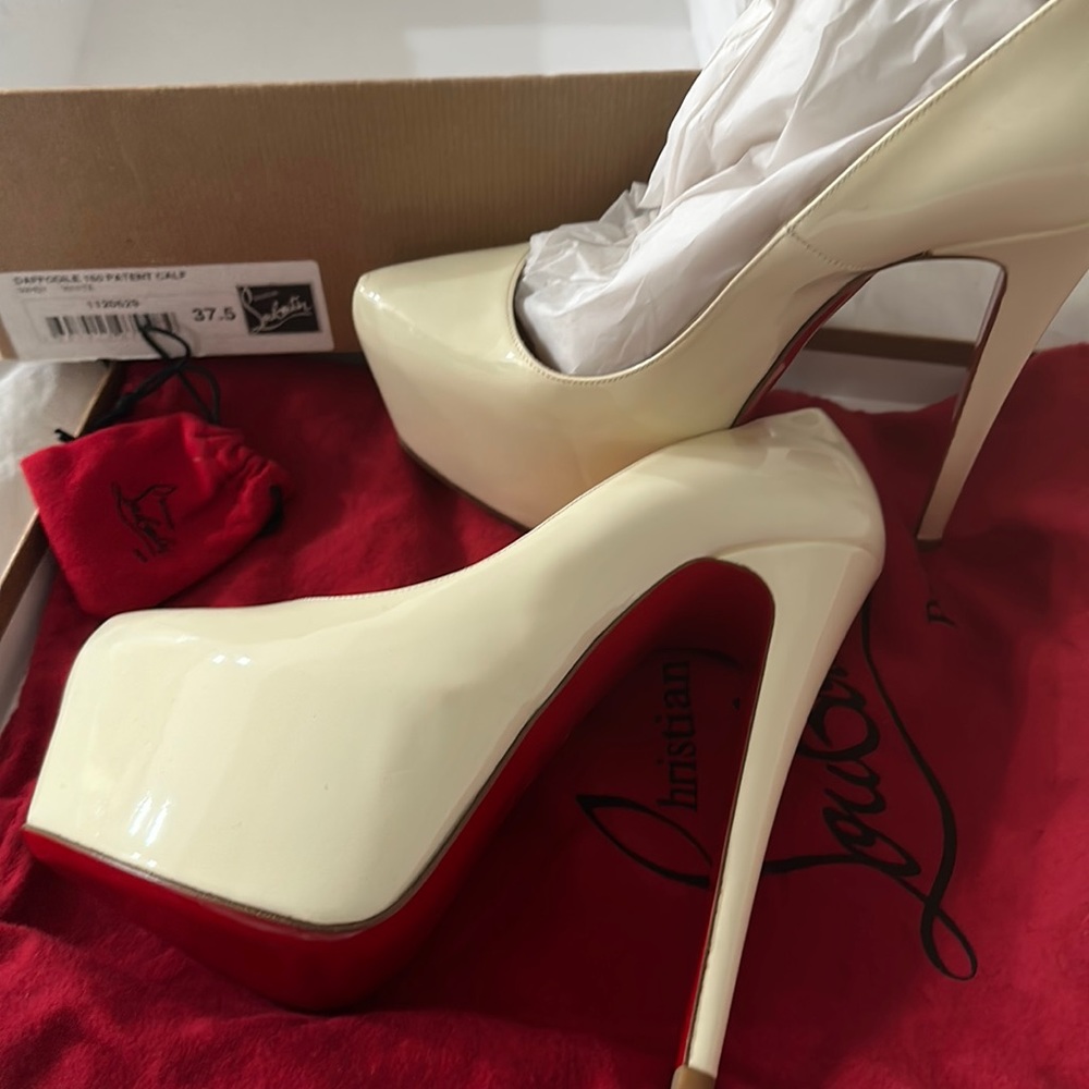Daffodile 160 Patent calf  Christian Louboutin